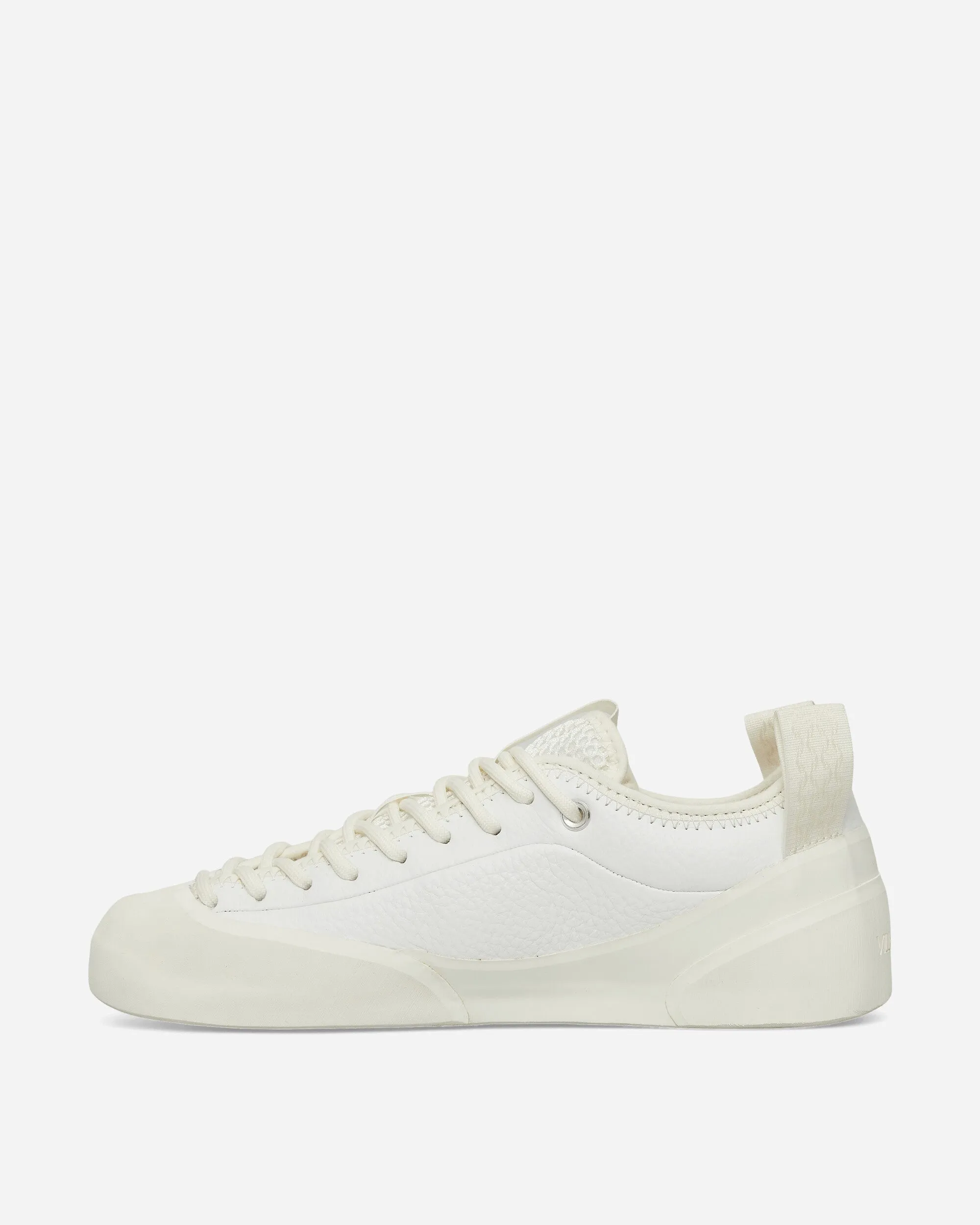 13.00 Uhr Sneakers Weiß / Flüsterweiß
