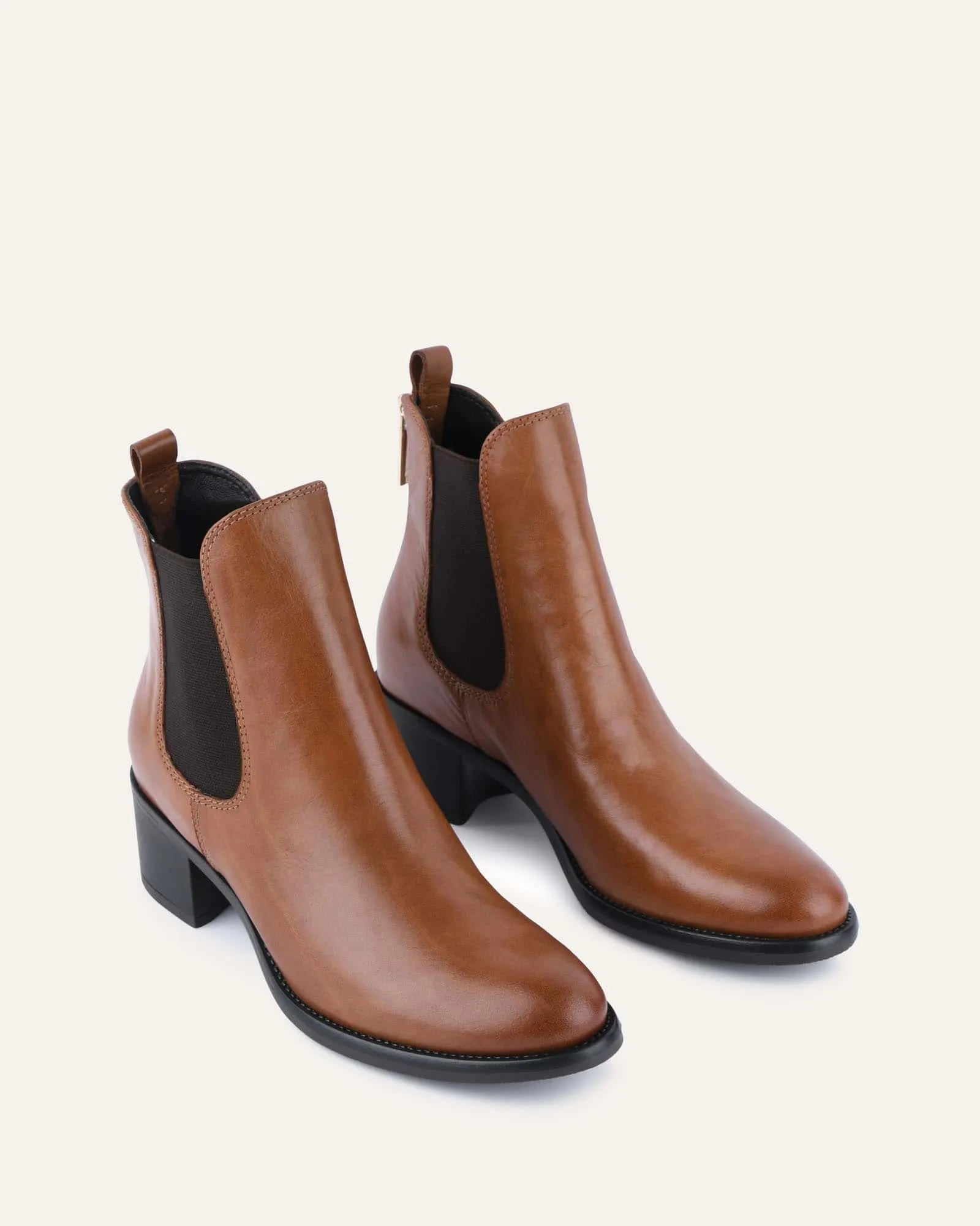 CLAIRE MITTELHOHE STIEFEL BRANDY LEDER