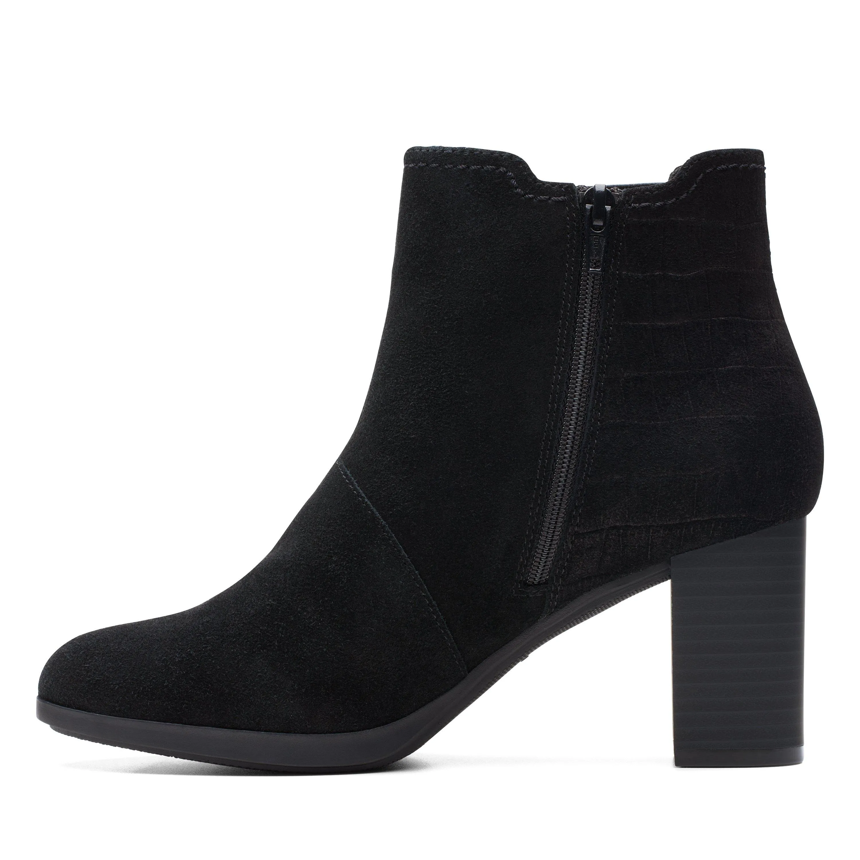 Clarks Bayla Rose in Schwarz Wildleder