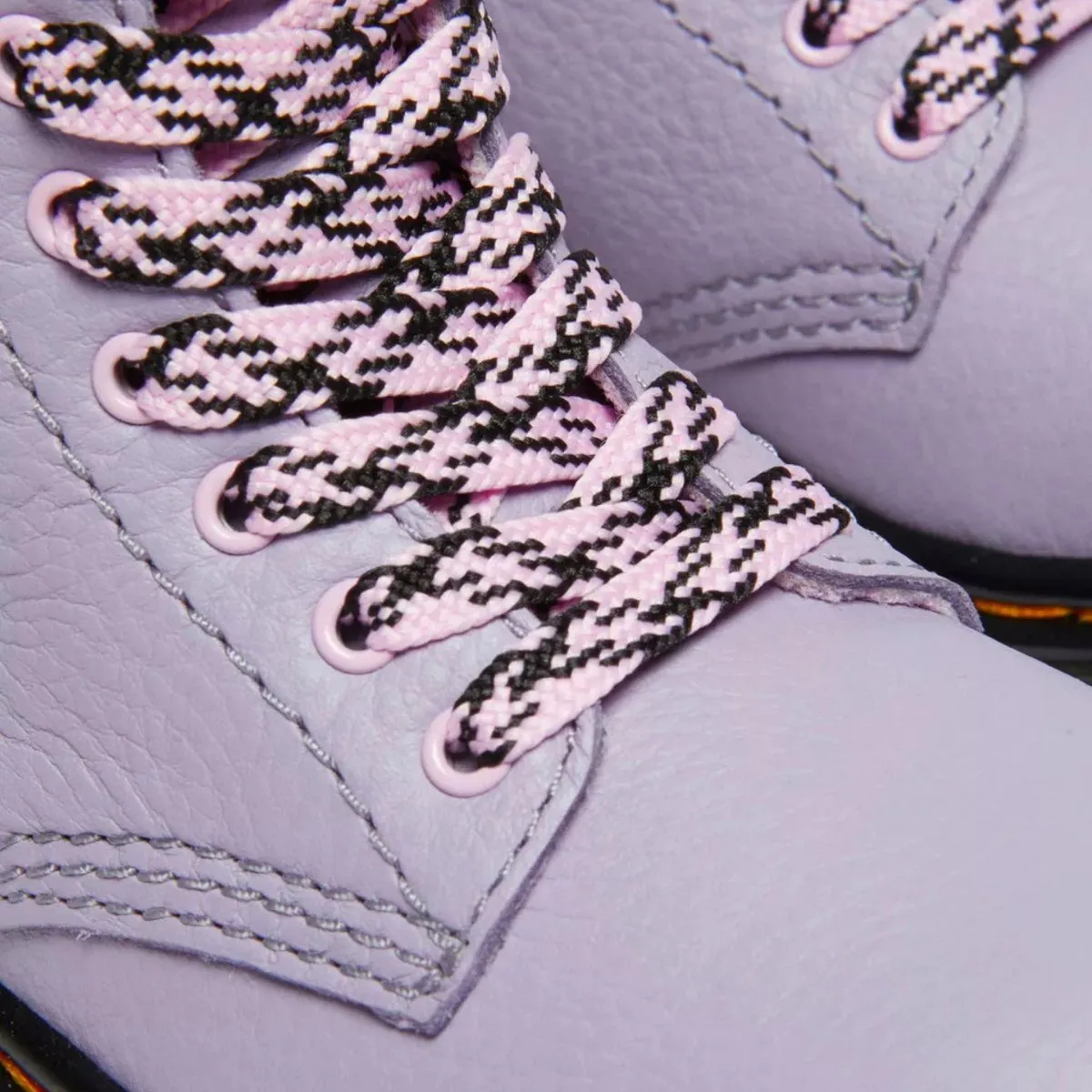 Dr. Martens Mädchen (Größen 8-10) 1460 Frosted Lavendar