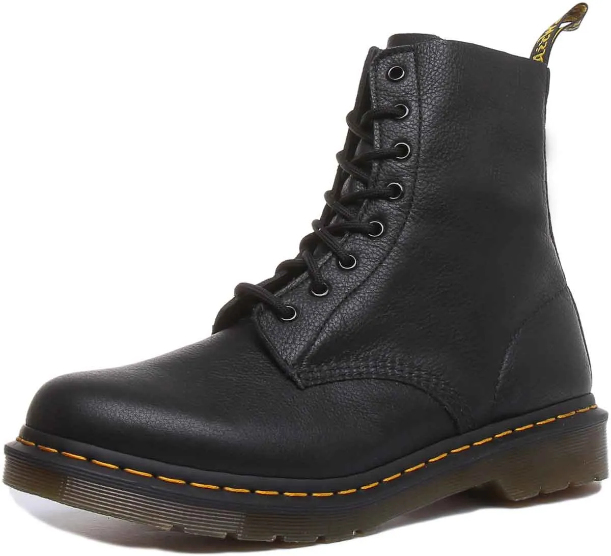 Dr. Martens Pascal in schwarzen Schuhen Dr. Martens