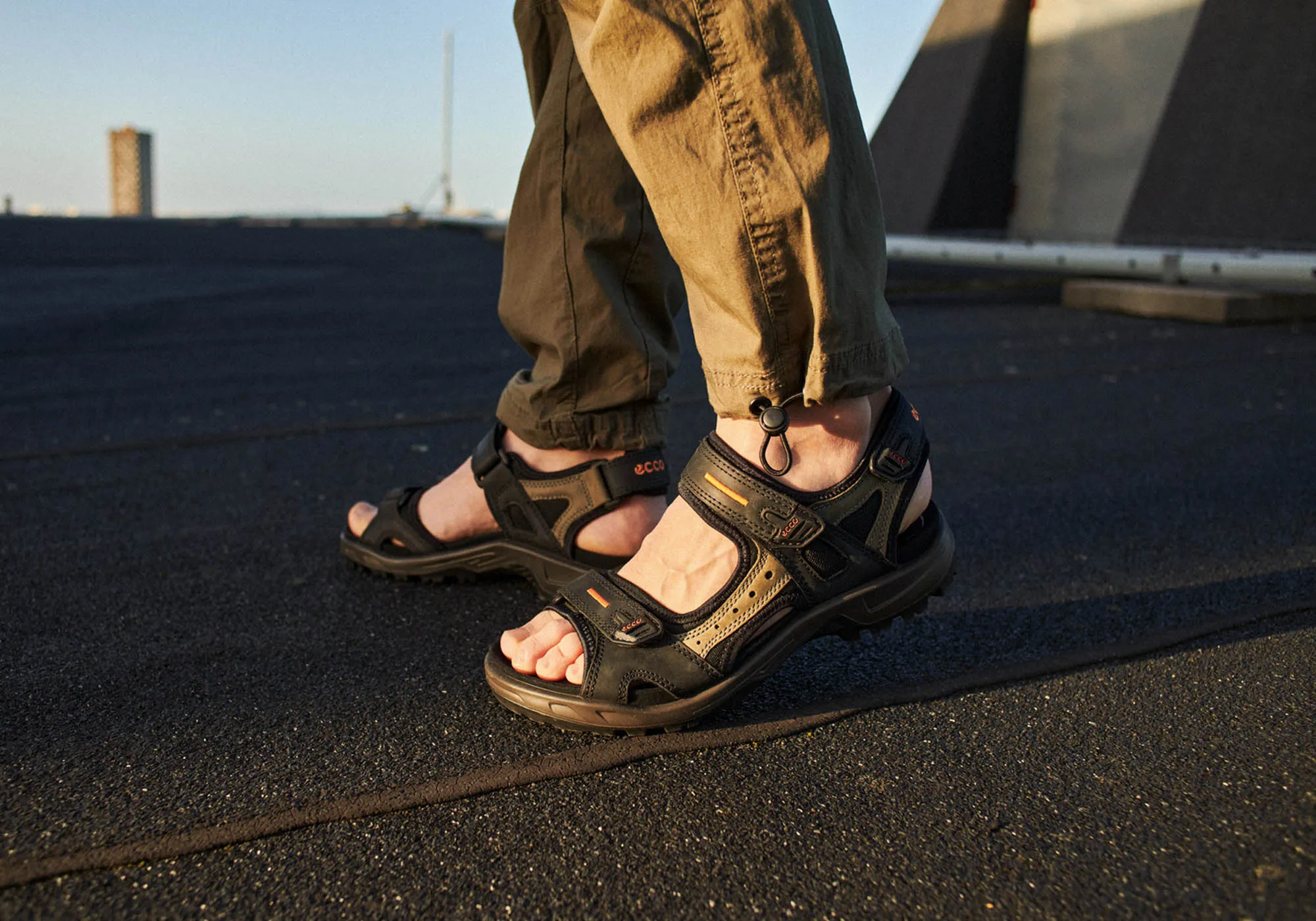 ECCO Herren Offroad Bequeme Leder Sandalen mit verstellbaren Riemen ECCO Schuhe