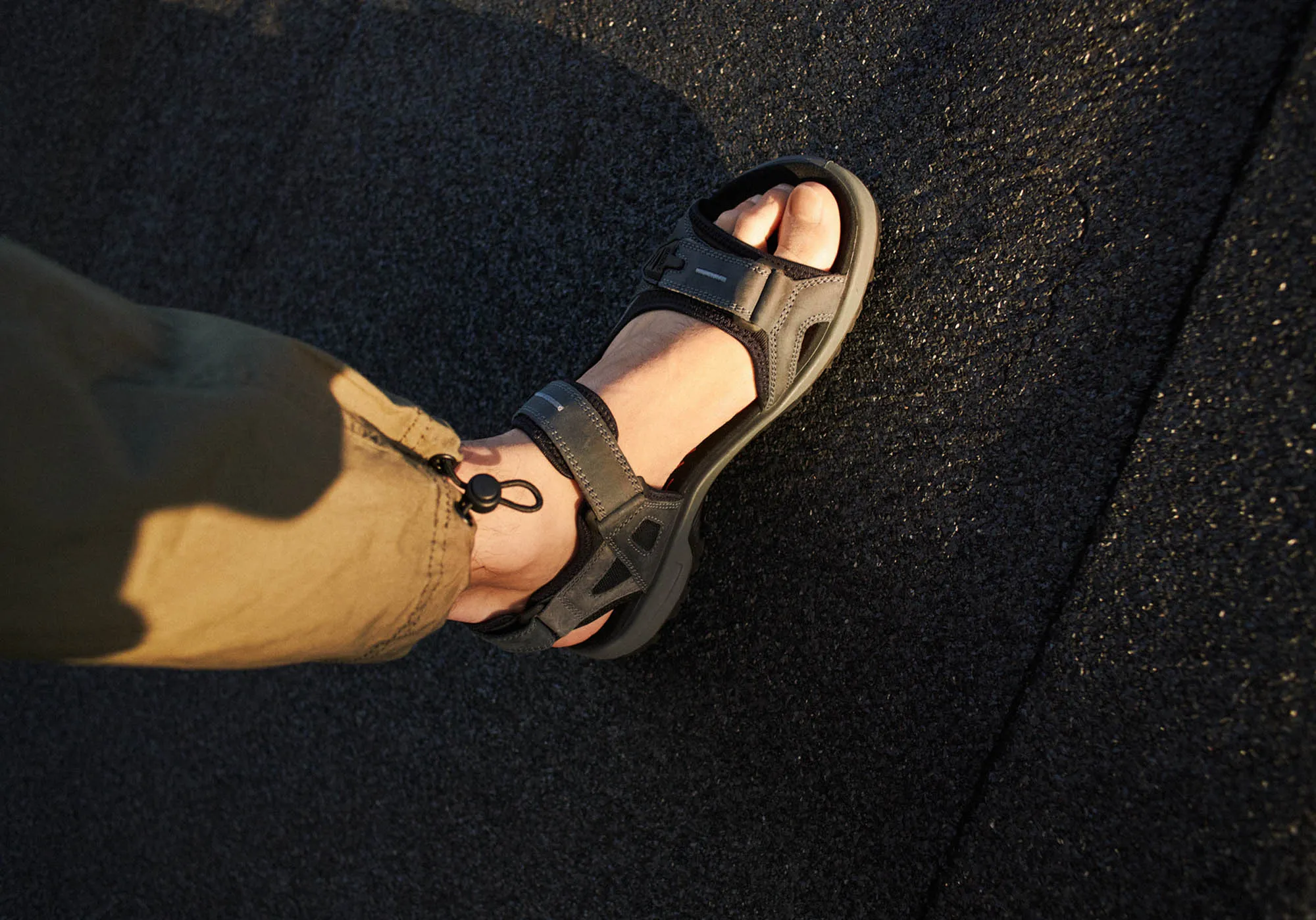 ECCO Herren Offroad Bequeme Leder Sandalen mit verstellbaren Riemen ECCO Schuhe