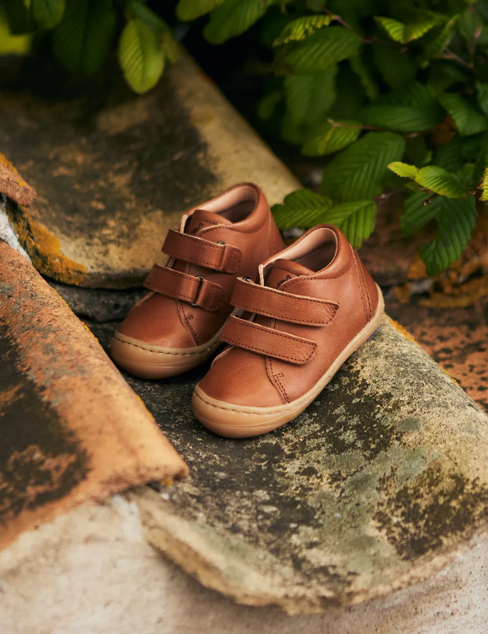 Alltagsschuh mit Klettverschluss - Cognac
