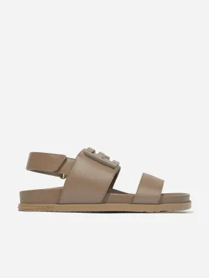 Fendi Kids Leder FF Logo Sandalen in Beige