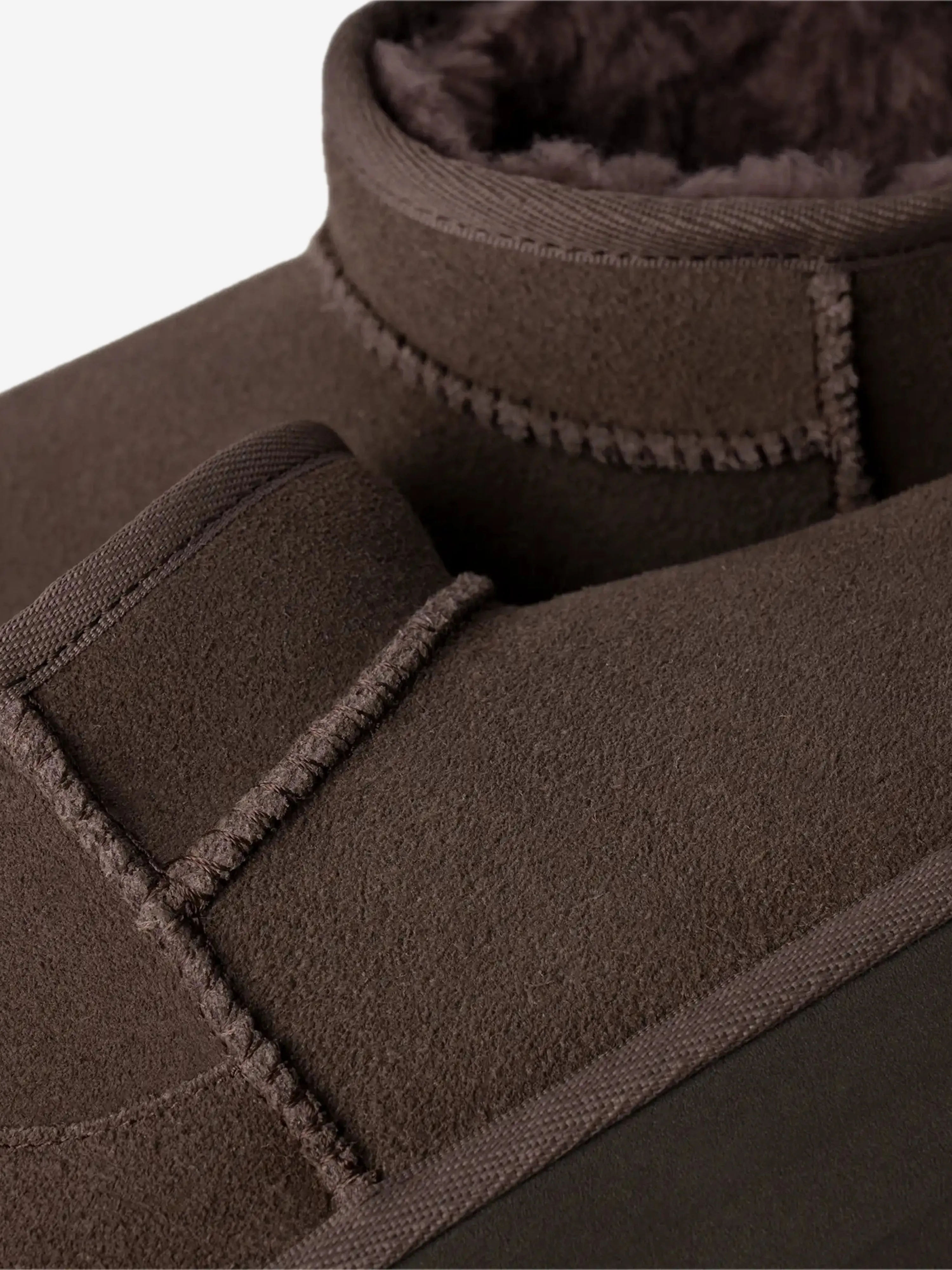 Klassische Ultra-Mini-Plattformstiefel für Mädchen in Braun