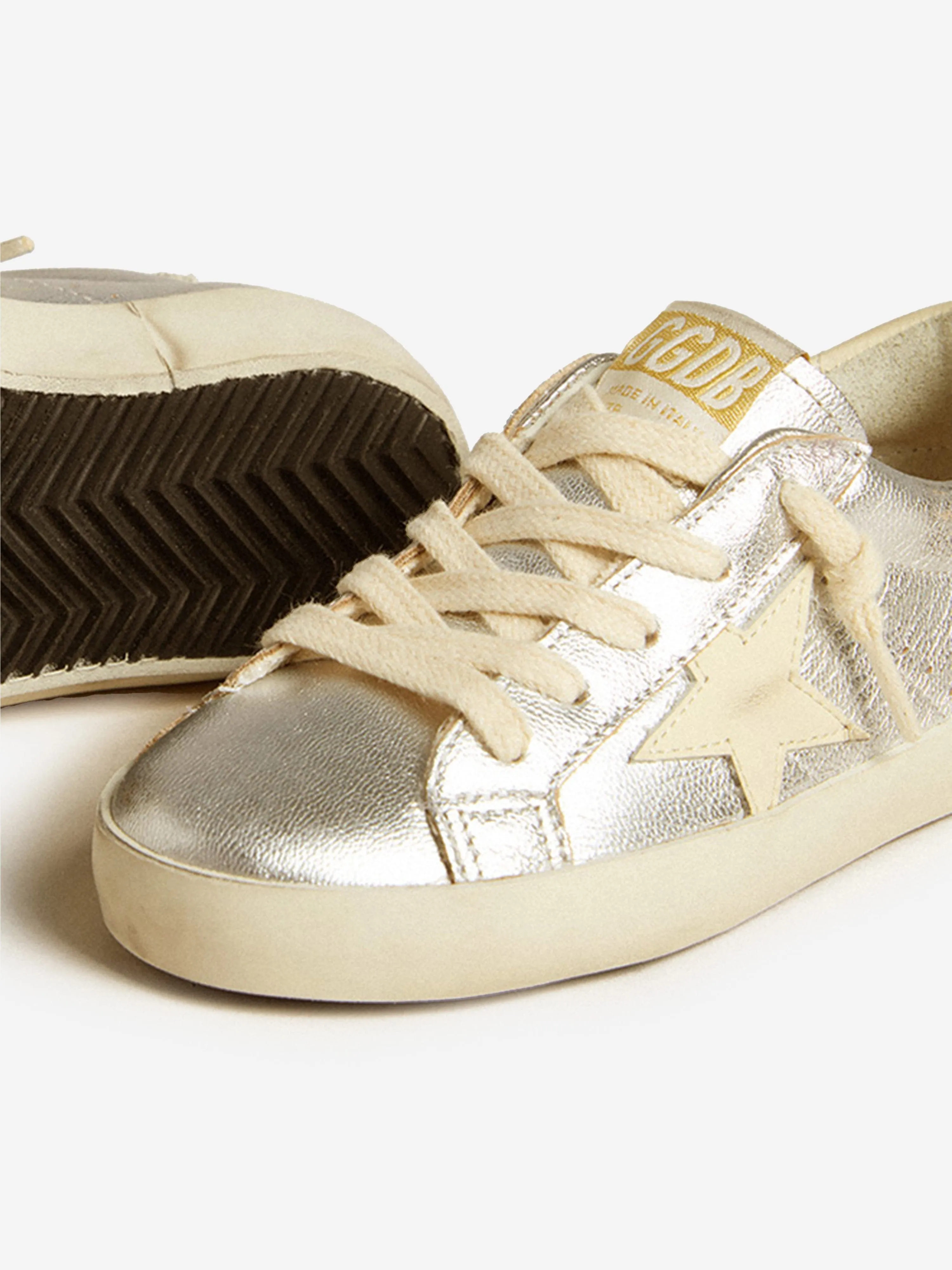 Mädchen Lederbeschichtete Super-Star Turnschuhe in Silber