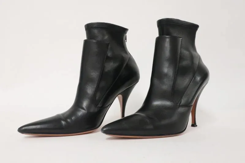 Givenchy Infinity Stiefeletten Schwarz Geschichtetes Leder Größe 37 Spitze Stiefeletten
