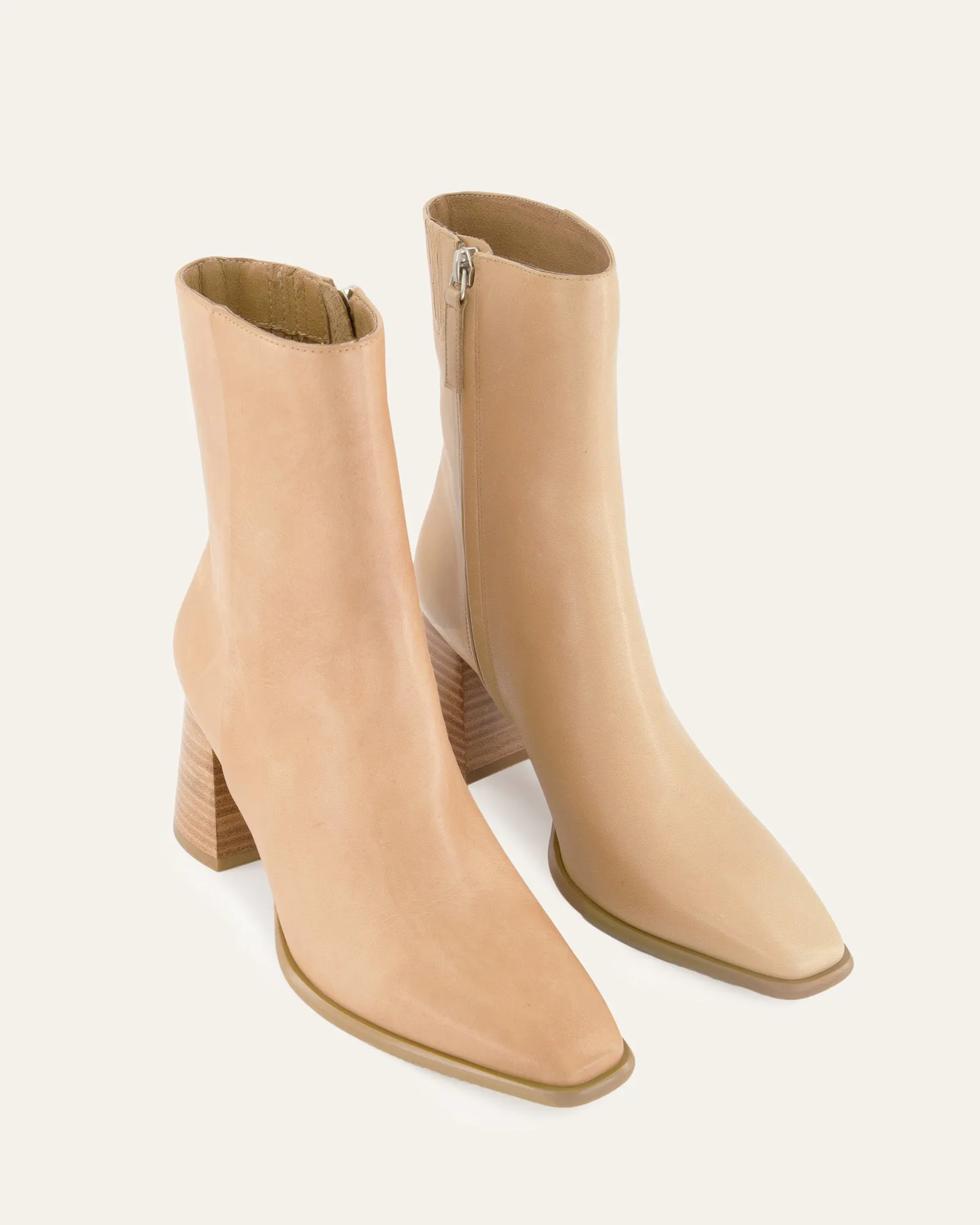 IGGY MID ANKLE STIEFEL IN NATURFARBENEM LEDER