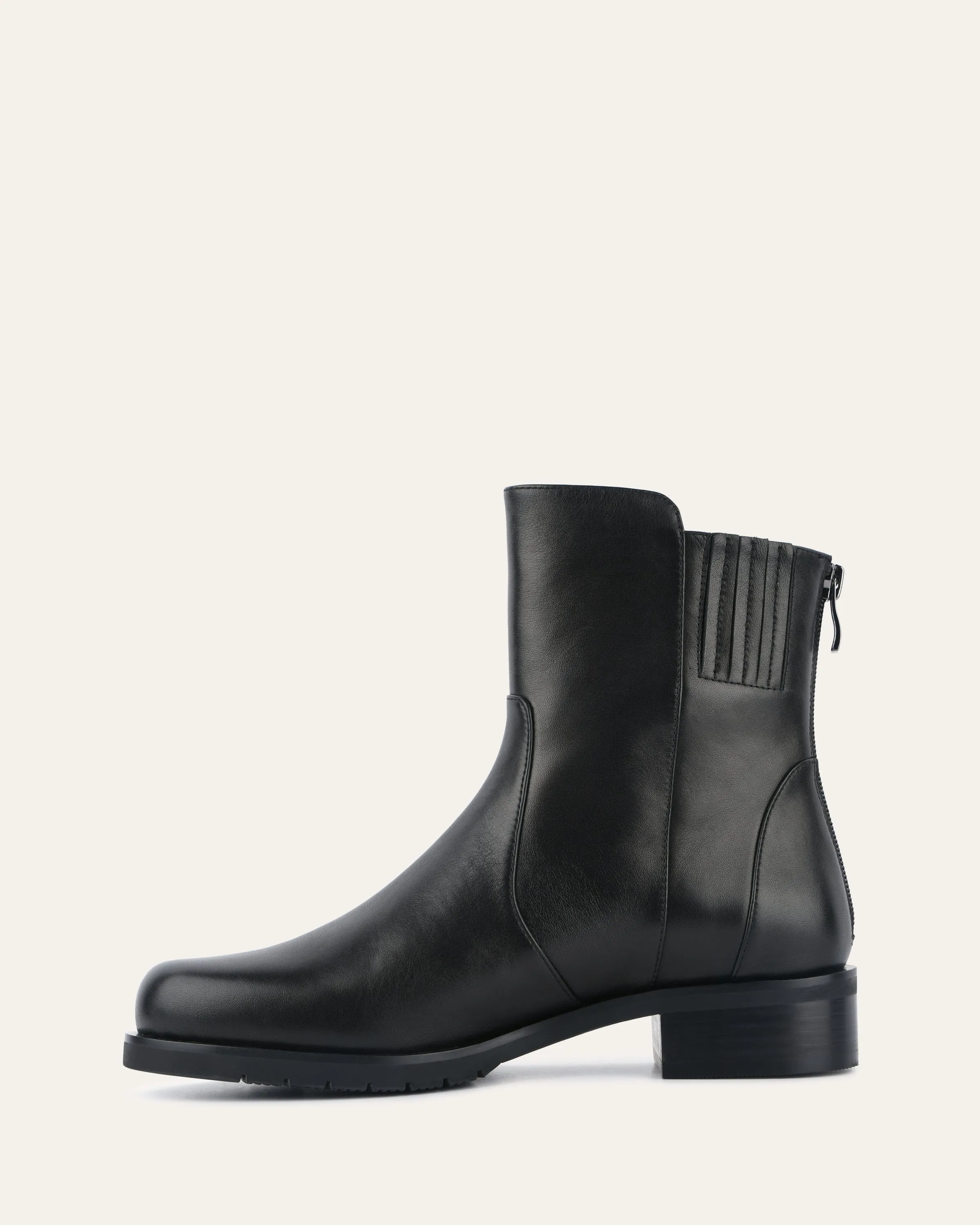 JOHNSTON FLAT ANKLE BOOTS SCHWARZES LEDER