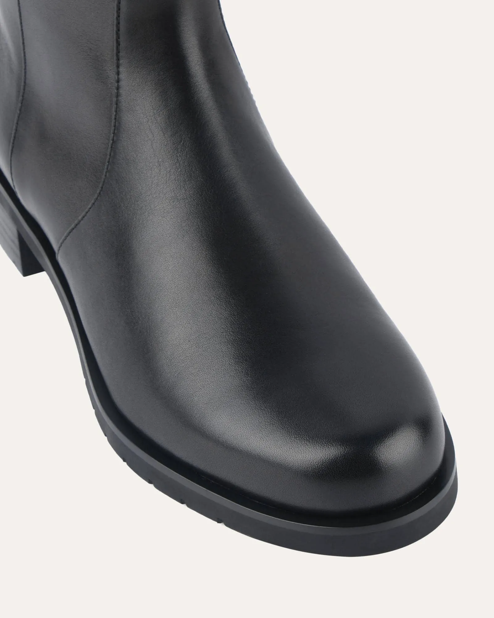 JOHNSTON FLAT ANKLE BOOTS SCHWARZES LEDER