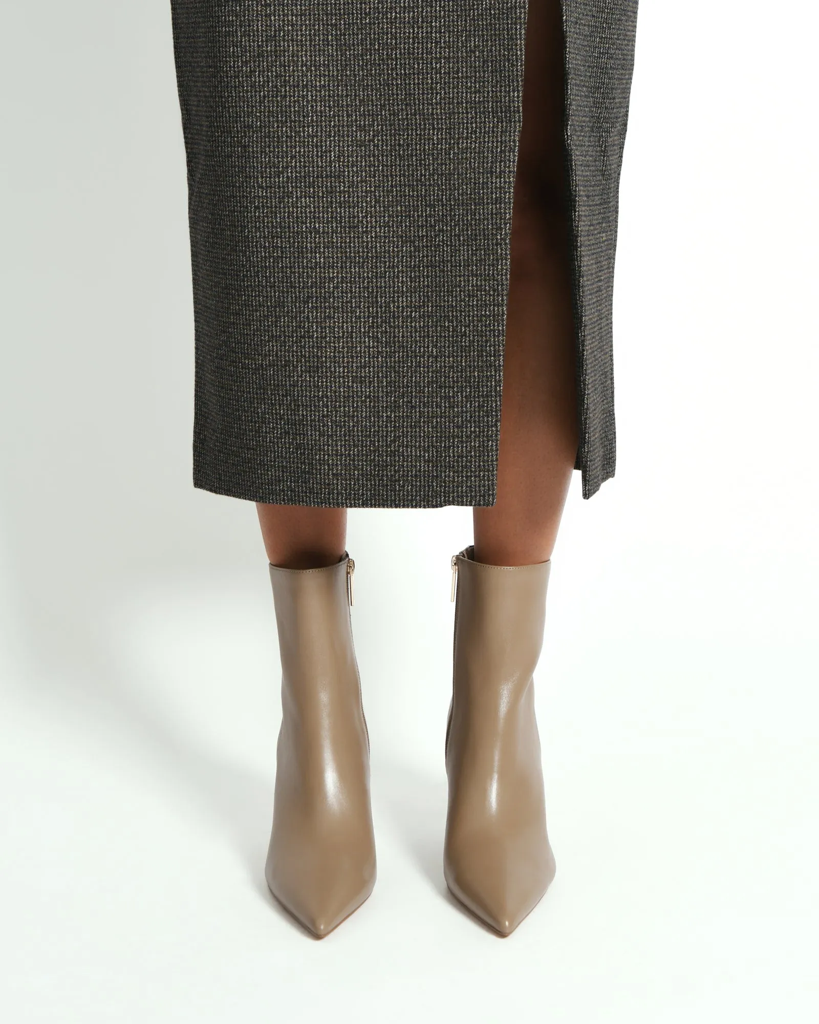 LOTTIE STIEFELETTEN MITTELHOHEM SCHAFT IN TAUPELEDER