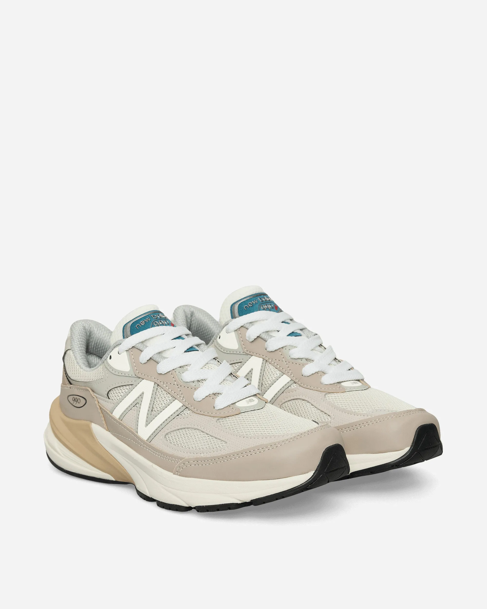 In den USA hergestellte 990v6 Sneakers in Hellbraun / Moonrock