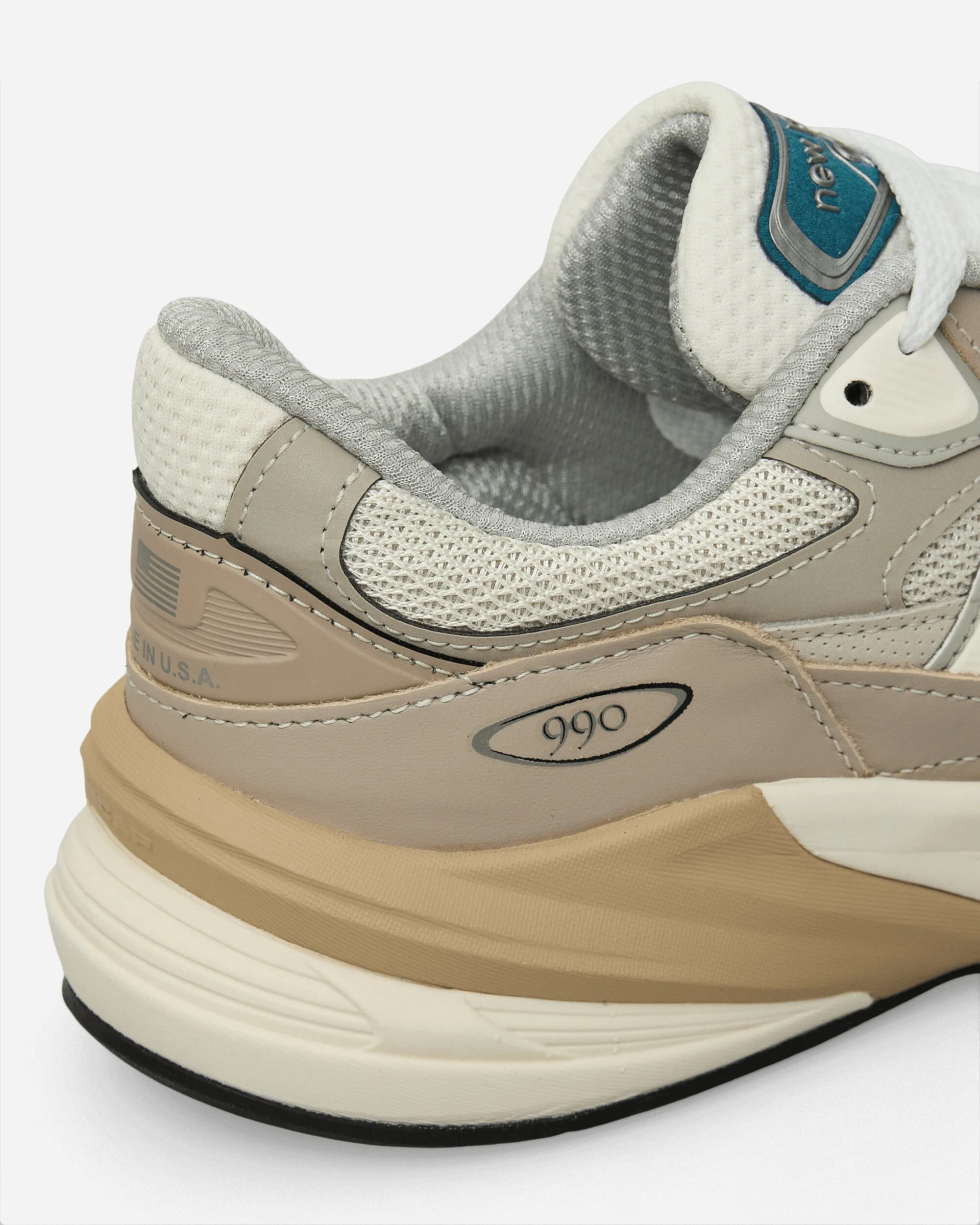 In den USA hergestellte 990v6 Sneakers in Hellbraun / Moonrock