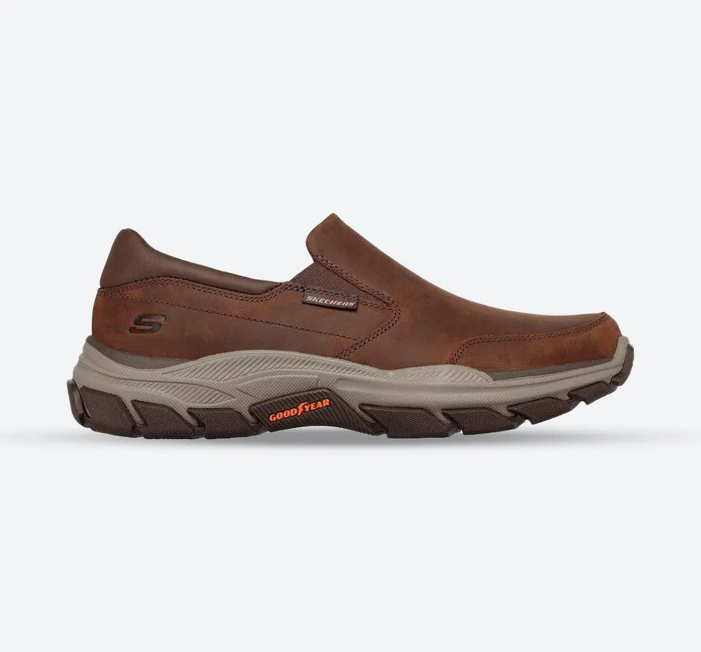 Herren Weite Passform Skechers 204480 Respected Calum Wanderschuhe
