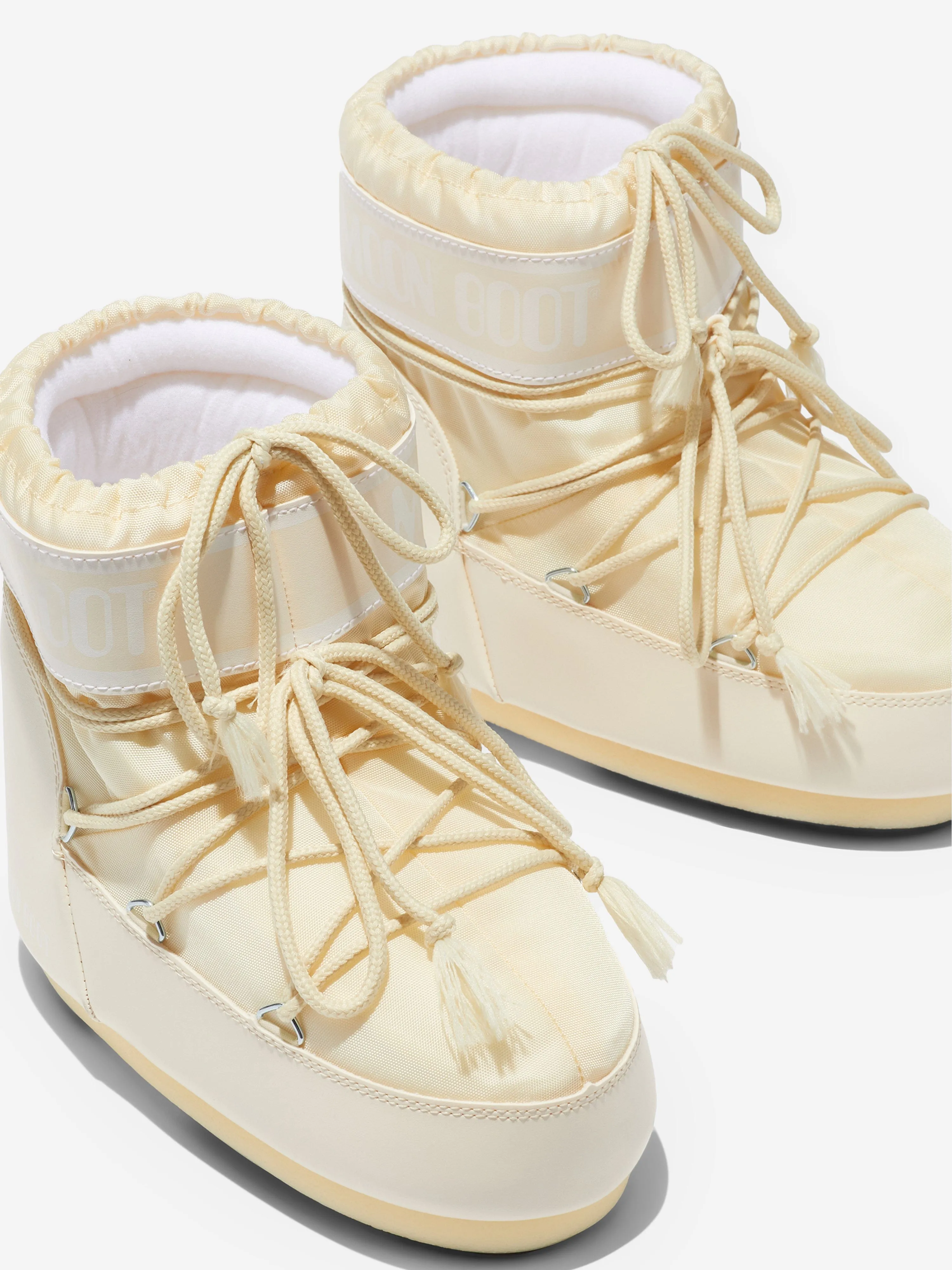 Moon Boot Girls Icon Low Boots in Elfenbein