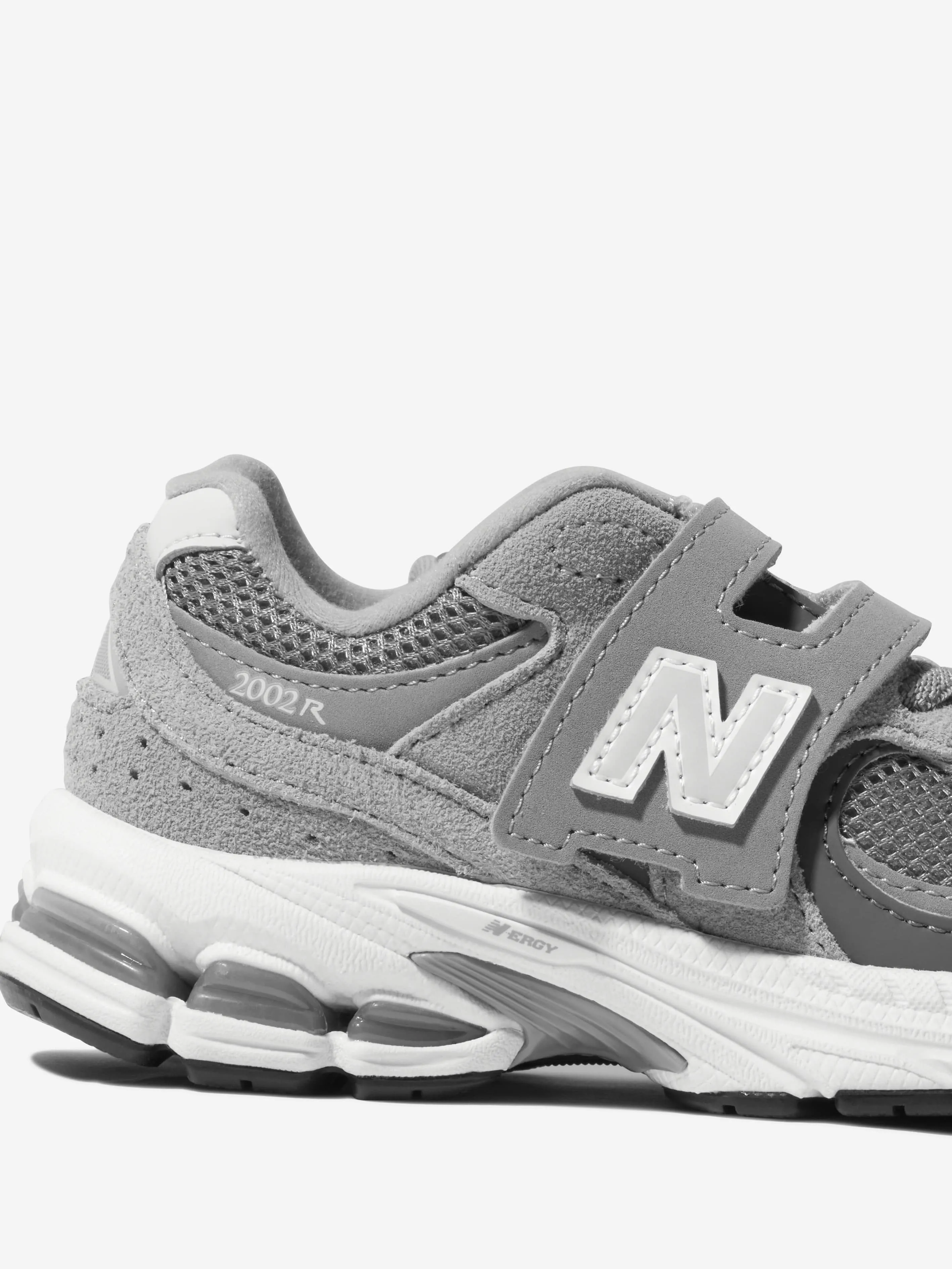 New Balance Kids 2002 Turnschuhe in Grau