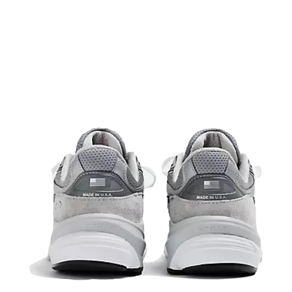 New Balance Herren MADE in USA 990v6 Sneakers in Grau