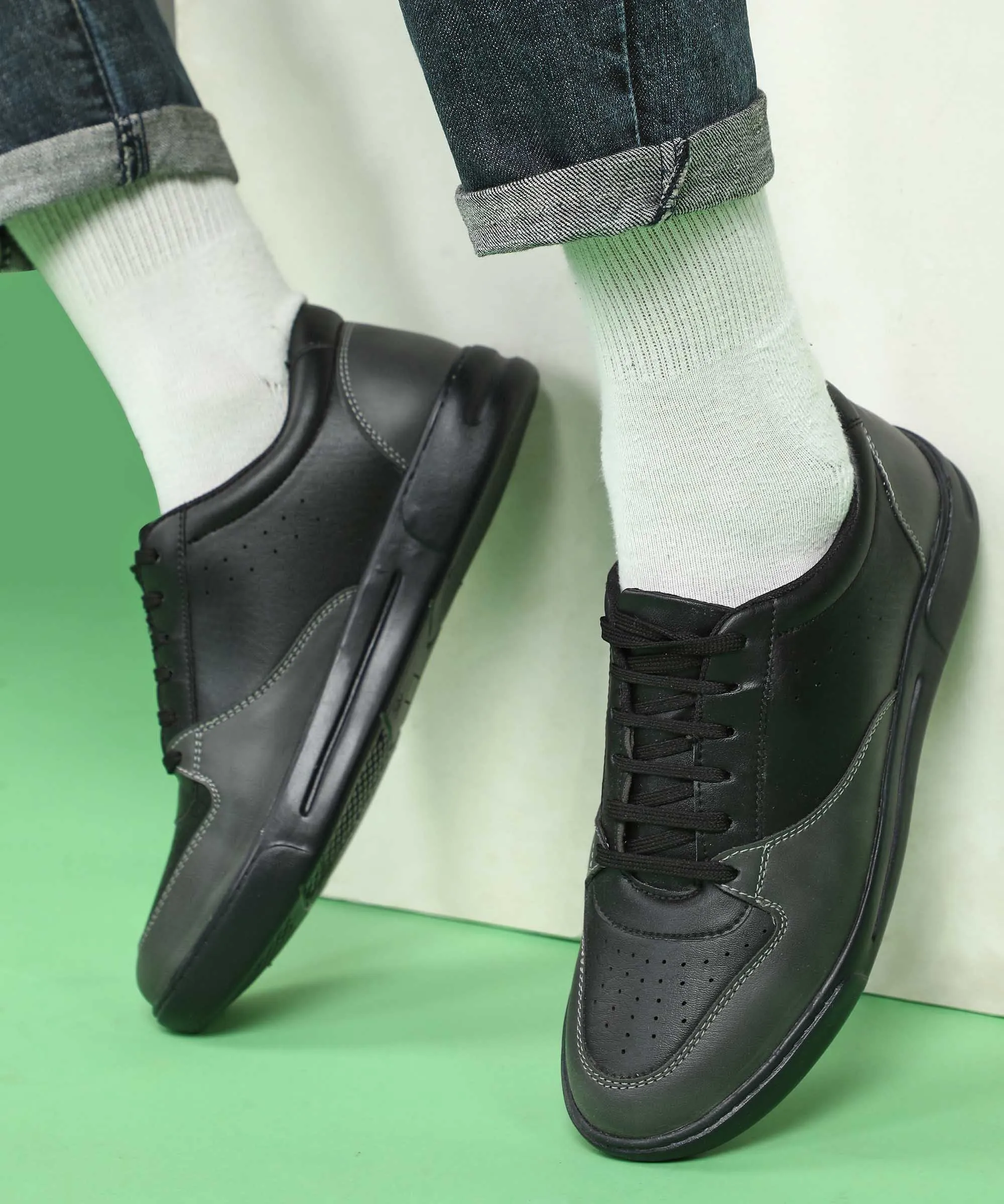 Paragon K1011G Herren Freizeitschuhe | Stilvolle Outdoor-Wanderschuhe | Für den täglichen Gebrauch & besondere Anlässe | Elegant & modisch | Bequeme gepolsterte Sohlen