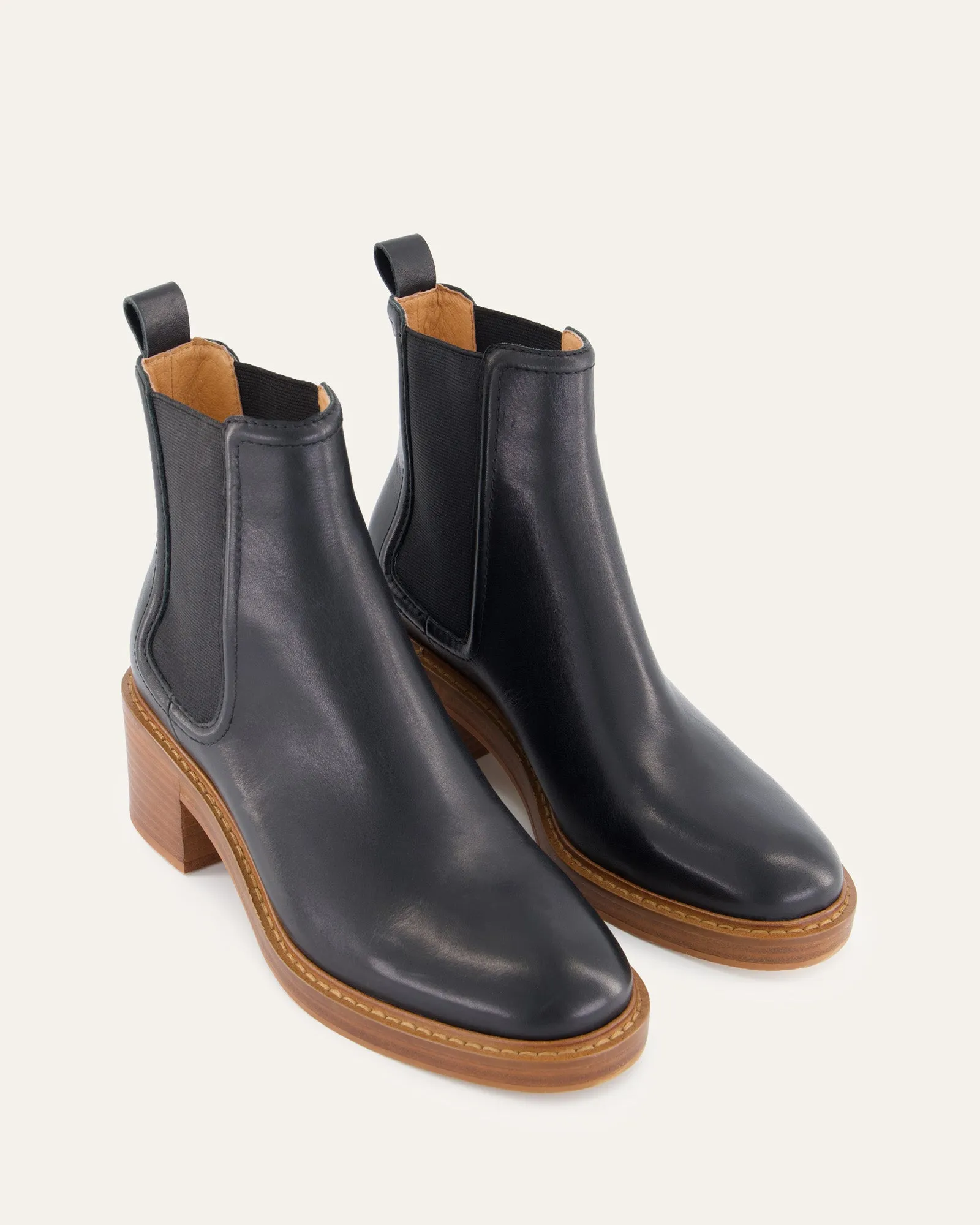 RYE MID KNÖCHELSTIEFEL AUS SCHWARZEM LEDER