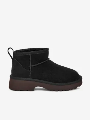 UGG Mädchen Classic Ultra Mini New Heights Stiefel in Schwarz