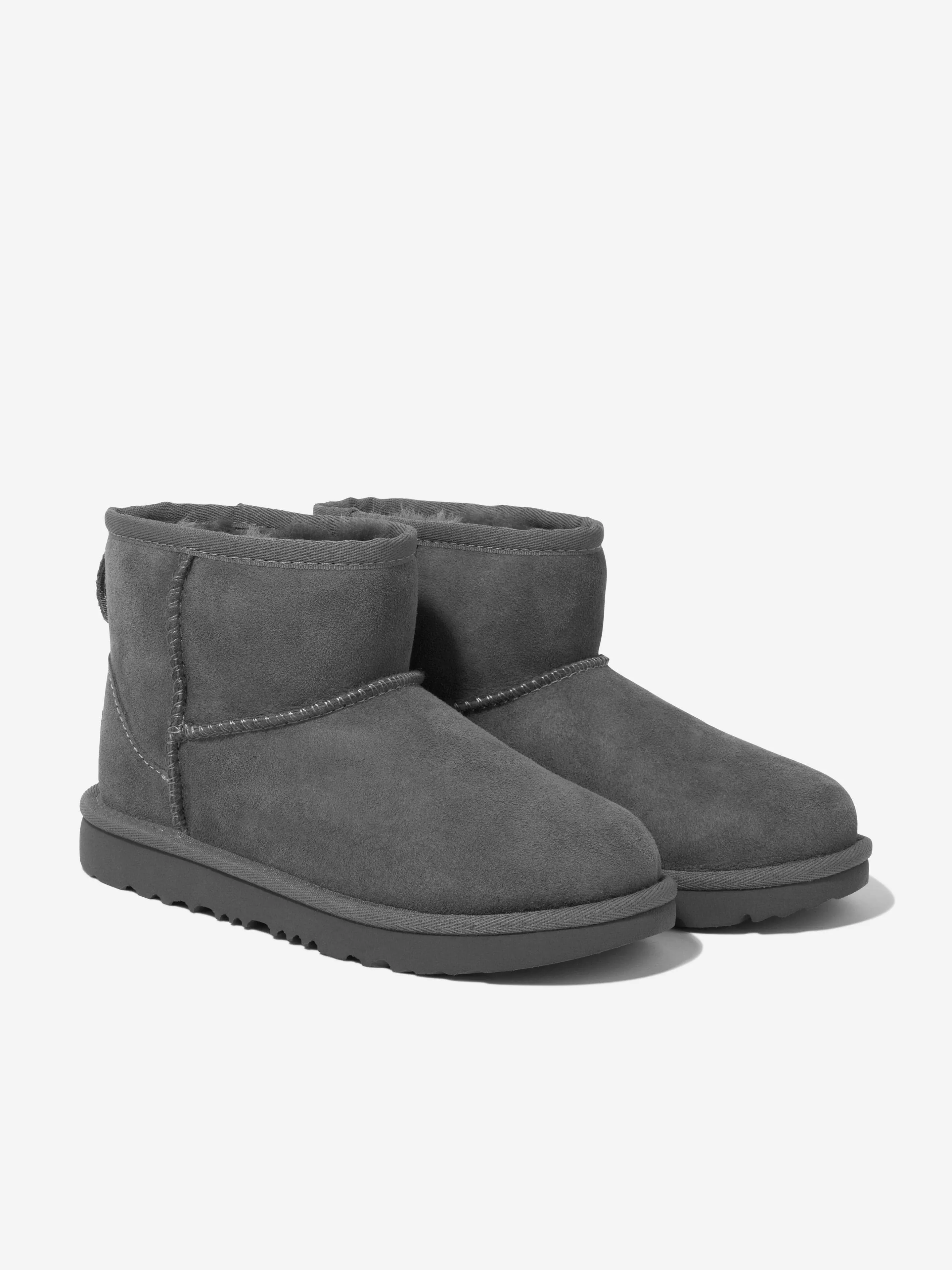 UGG Kids Classic Mini II Stiefel in Grau