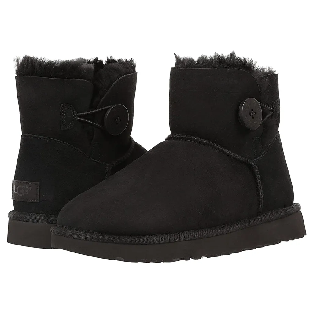 Ugg Mini Bailey Button II Wildleder Schaffell Winterstiefel für Damen