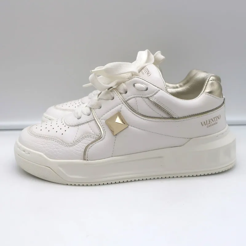 Valentino One Stud Low Top Sneakers Weiß & Gold Leder Größe 35.5