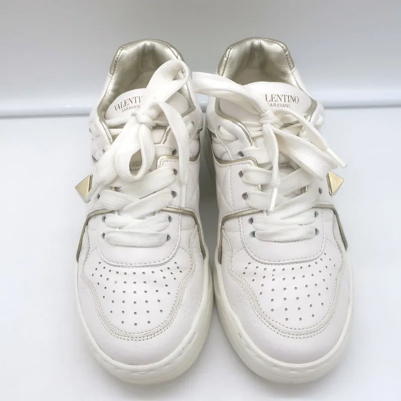 Valentino One Stud Low Top Sneakers Weiß & Gold Leder Größe 35.5