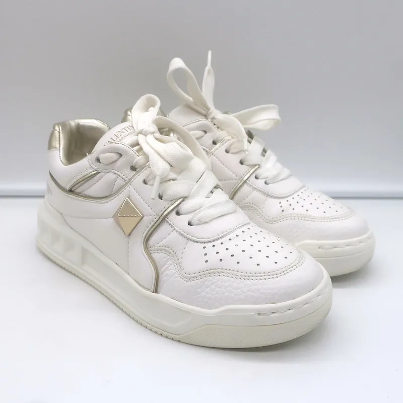 Valentino One Stud Low Top Sneakers Weiß & Gold Leder Größe 35.5