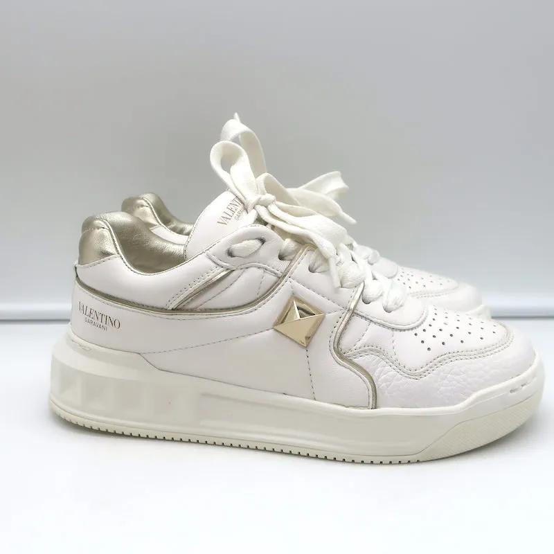 Valentino One Stud Low Top Sneakers Weiß & Gold Leder Größe 35.5